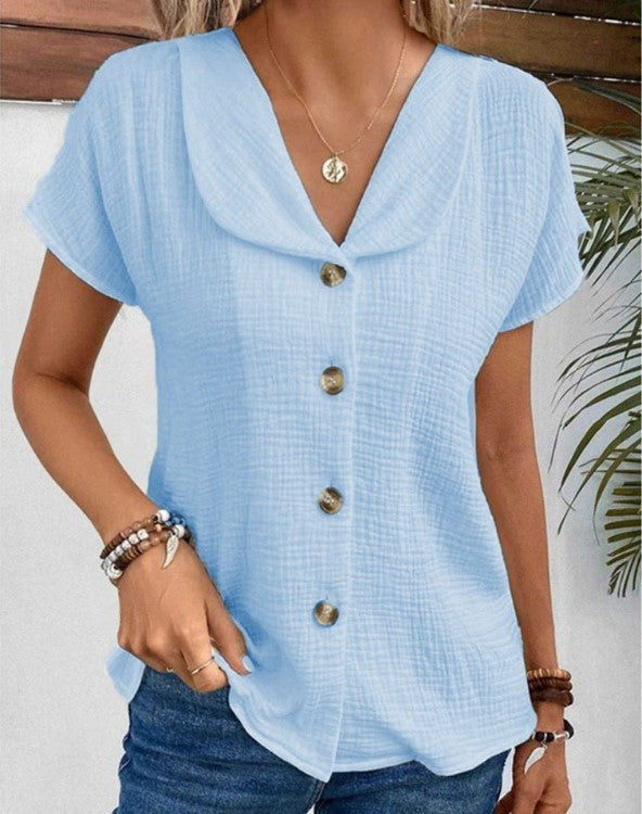 Effortlessly Elegant Blouse with a Timeless Design