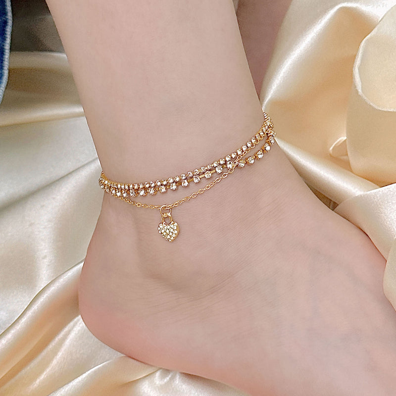 Klassinen Kulta Korusetti ajattomalla viehätyksellä