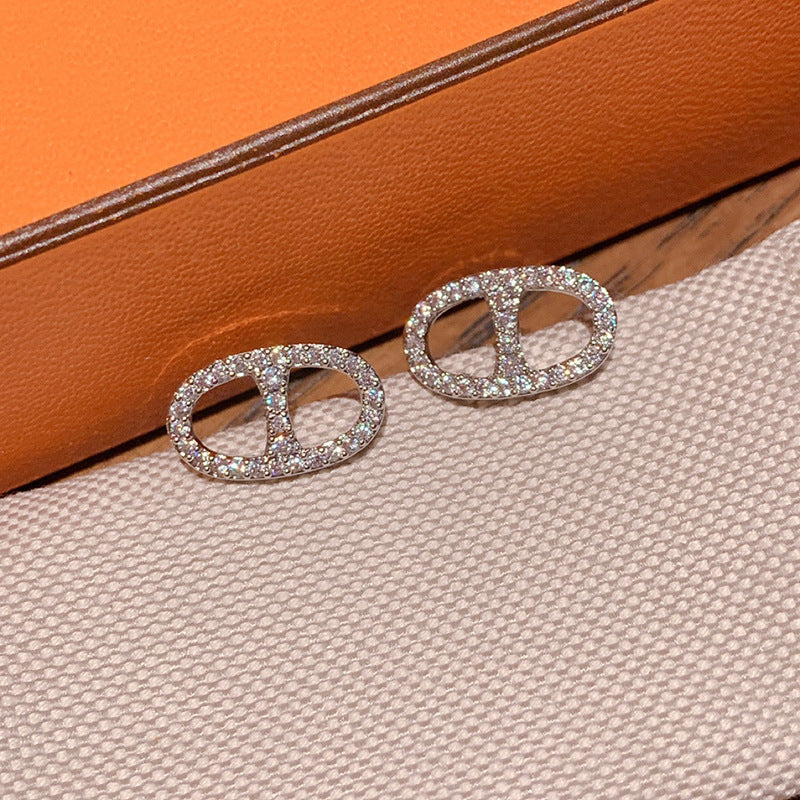 Elegantti Koru jokaiseen tilaisuuteen