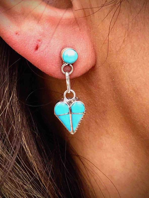 Upea Hopea Korvarengas päivittäiseen käyttöön