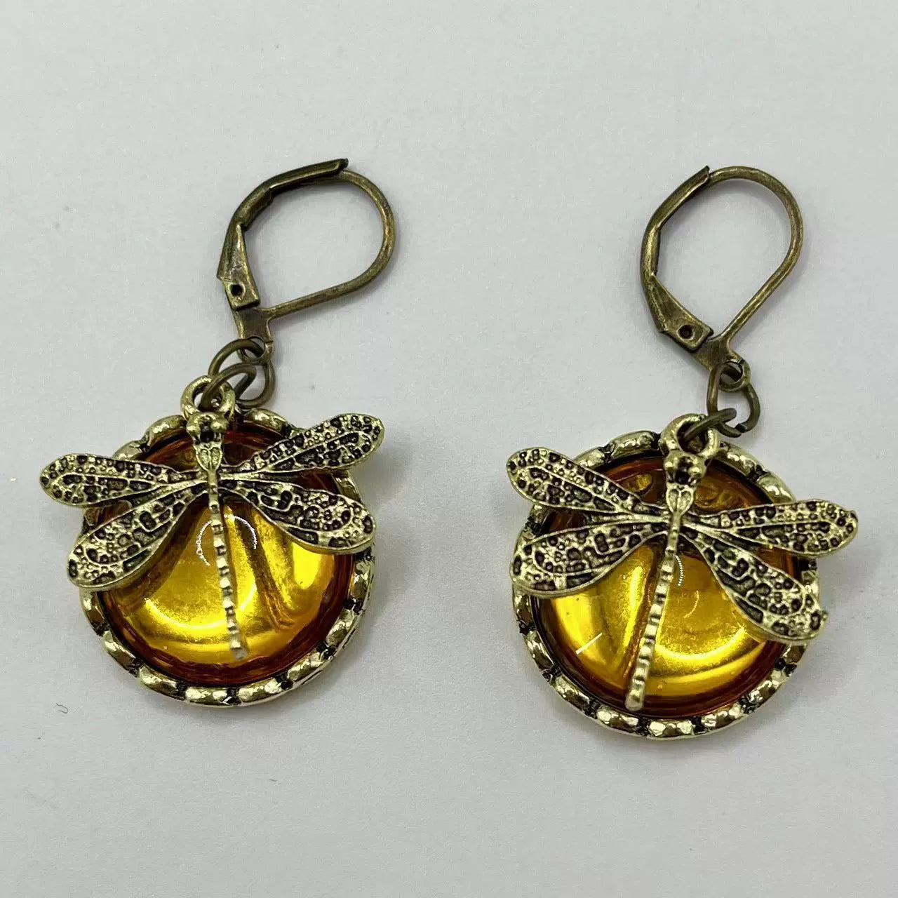 Elegantti Sormus jokaiseen tilaisuuteen