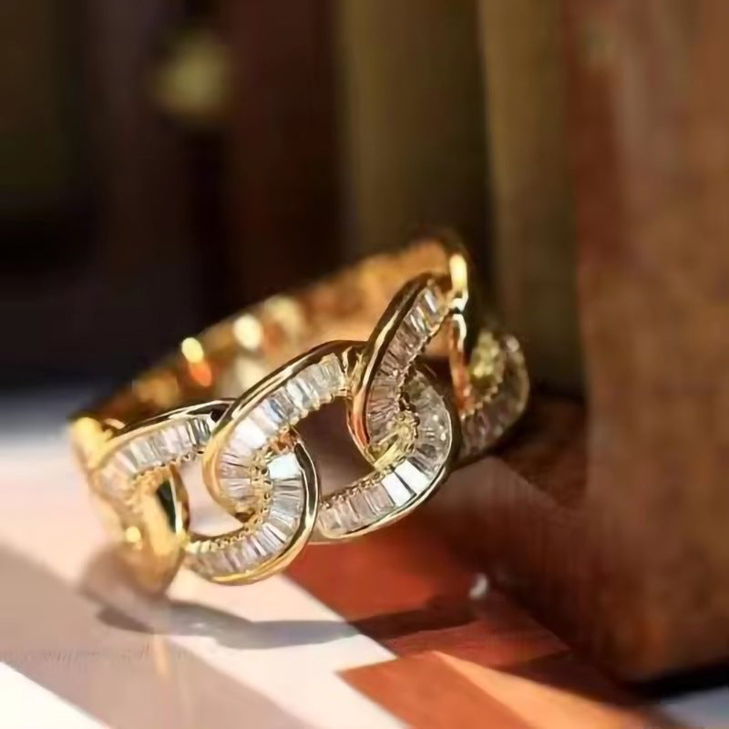 Romanttinen Sormus erityisiin hetkiin