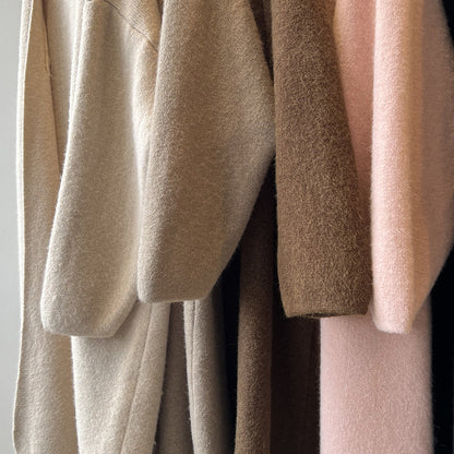 Well Tailored Cardigan with a Graceful Silhouette