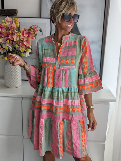 Effortlessly Elegant Dress with a Timeless Design