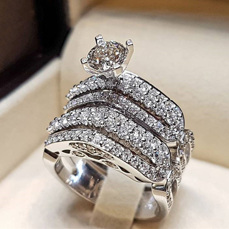 Klassinen Koru ajattomalla viehätyksellä