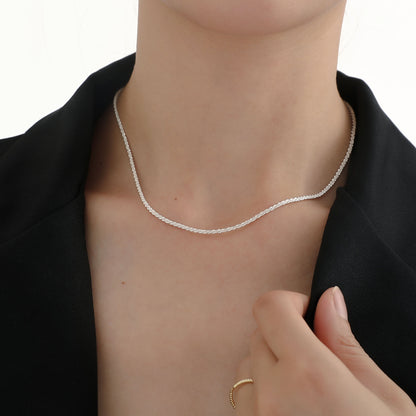 Herkkä käsityö Koru