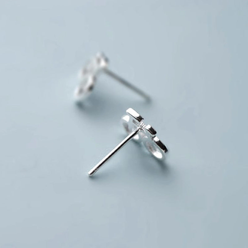 Klassinen Korvarengas ajattomalla viehätyksellä