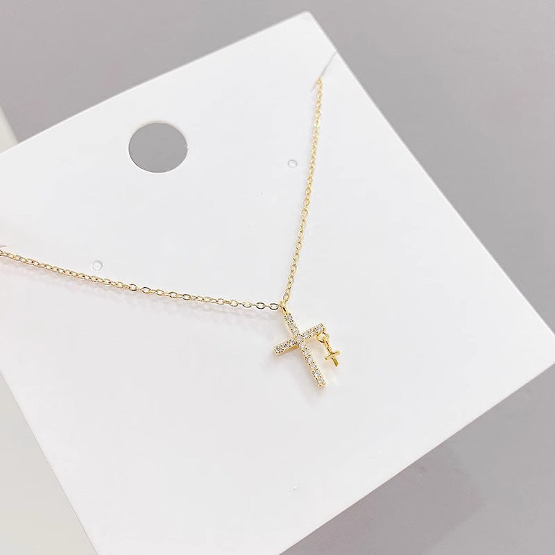 Klassinen Kaulakoru ajattomalla viehätyksellä