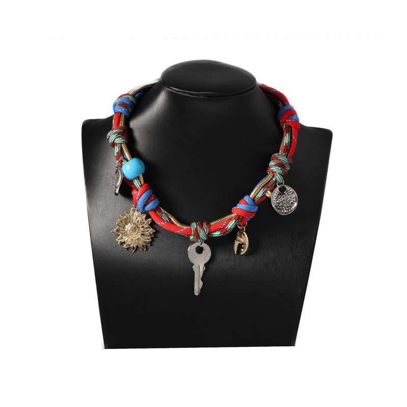 Elegantti Kaulakoru jokaiseen tilaisuuteen