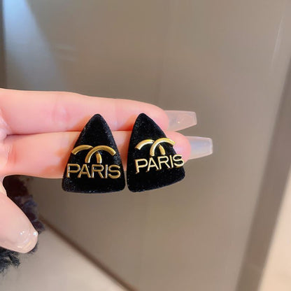 Klassinen Korvarengas ajattomalla viehätyksellä