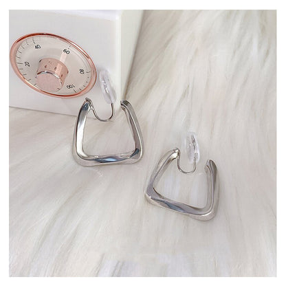 Hurmaava Hopea Korvarengas jokaiseen tilaisuuteen