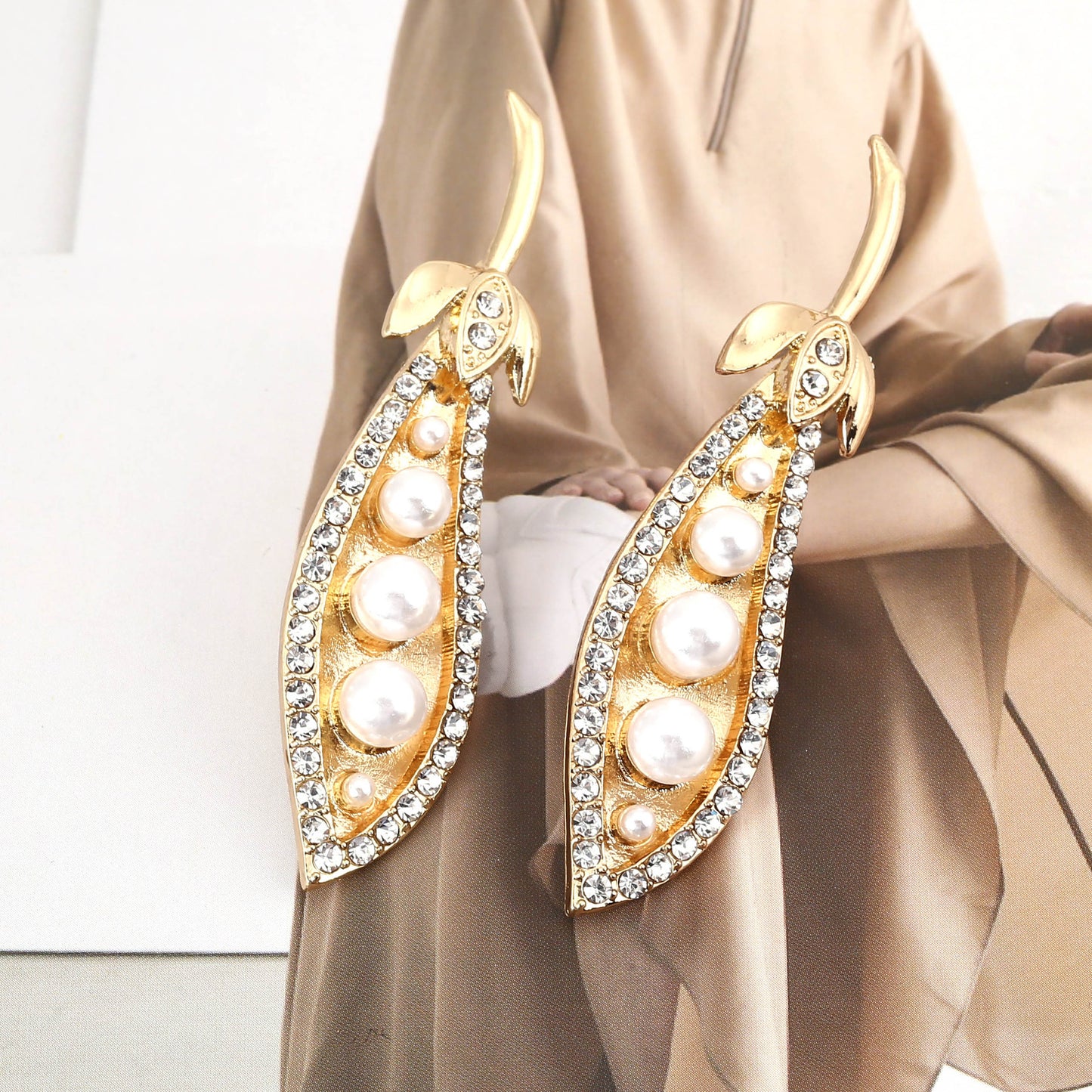 Kaunis Korvarengas ainutlaatuisella tyylillä