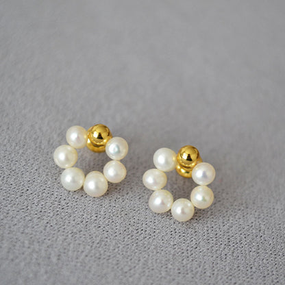 Klassinen Hopea Korvarengas ajattomalla viehätyksellä