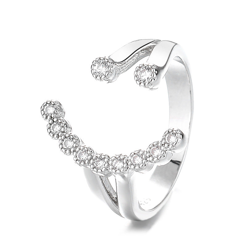 Kaunis Sormus ainutlaatuisella tyylillä