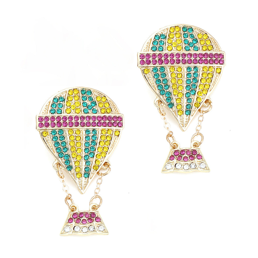 Elegantti Korvarengas jokaiseen tilaisuuteen