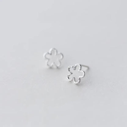 Herkkä käsityö Korvarengas