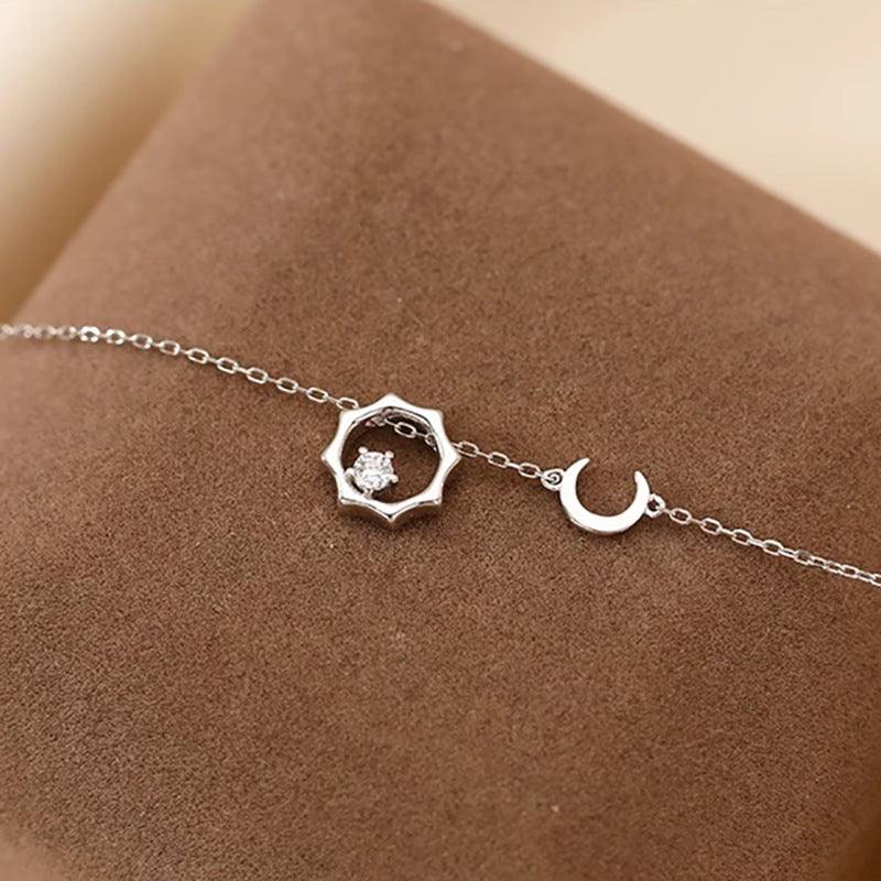 Hurmaava Kaulakoru jokaiseen tilaisuuteen