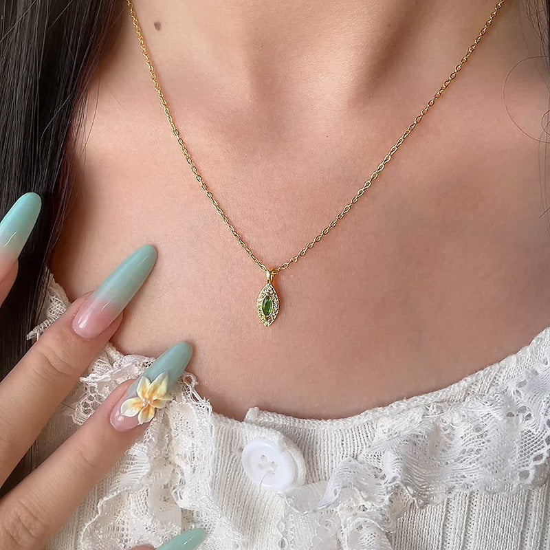 Herkkä käsityö Kaulakoru