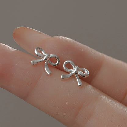 Kaunis Korvarengas ainutlaatuisella tyylillä