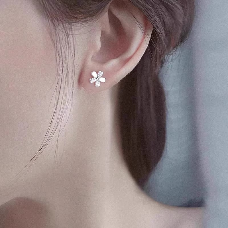 Herkkä käsityö Korvarengas