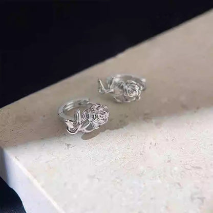 Kaunis Korvarengas ainutlaatuisella tyylillä