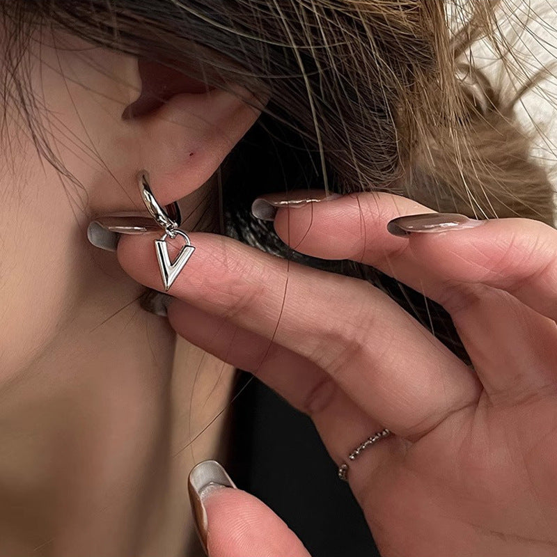 Klassinen Korvarengas ajattomalla viehätyksellä