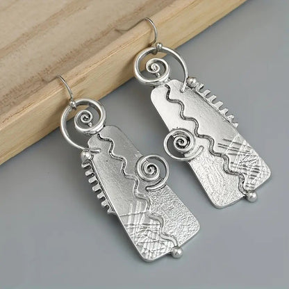 Käsintehty vintage Korvarengas