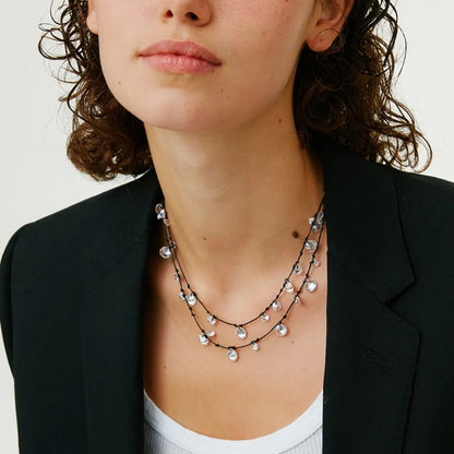 Klassinen Kaulakoru ajattomalla viehätyksellä