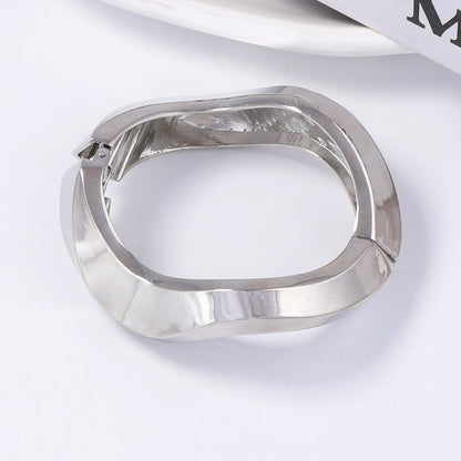 Käsintehty vintage Rannekoru