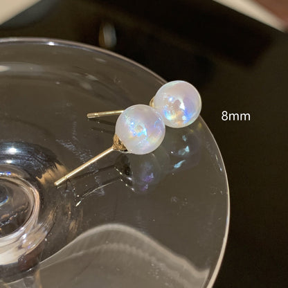 Hurmaava Helmi Korvarengas jokaiseen tilaisuuteen