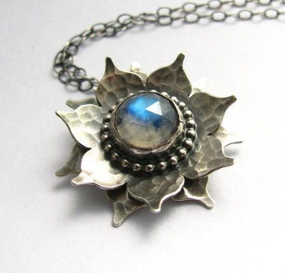 Klassinen Koru ajattomalla viehätyksellä