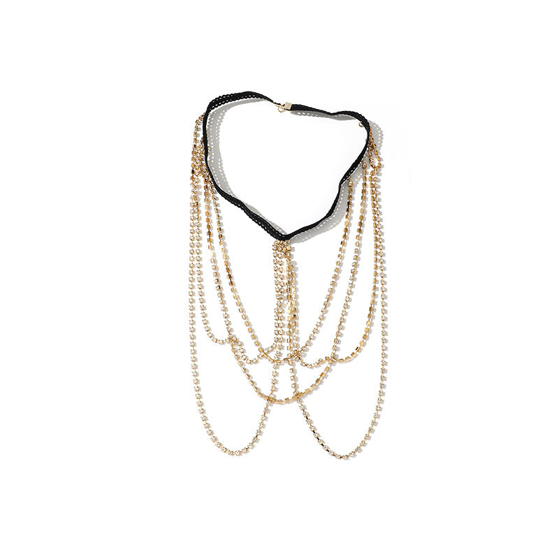 Klassinen Ketju ajattomalla viehätyksellä