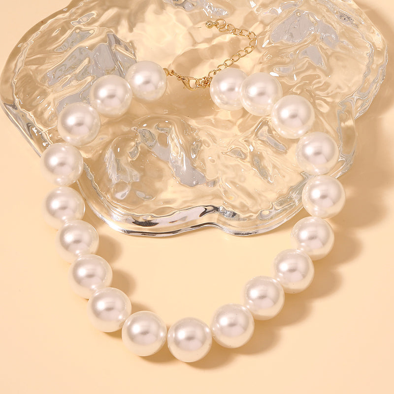 Romanttinen Helmi Kaulakoru erityisiin hetkiin