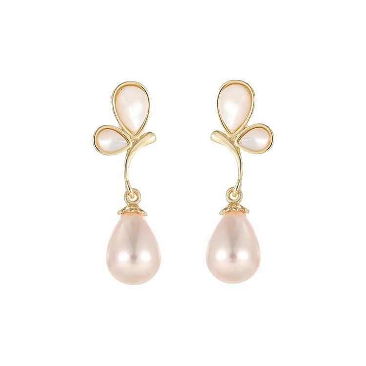 Romanttinen Helmi Korvarengas erityisiin hetkiin