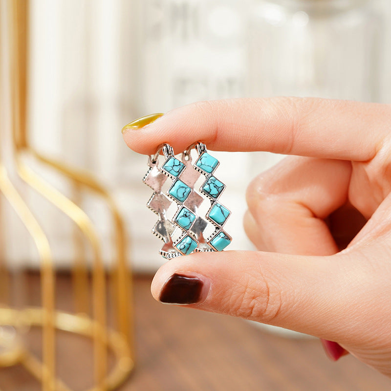 Romanttinen Korvarengas erityisiin hetkiin