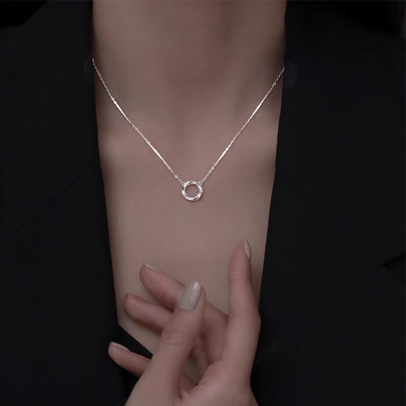 Upea Kaulakoru päivittäiseen käyttöön