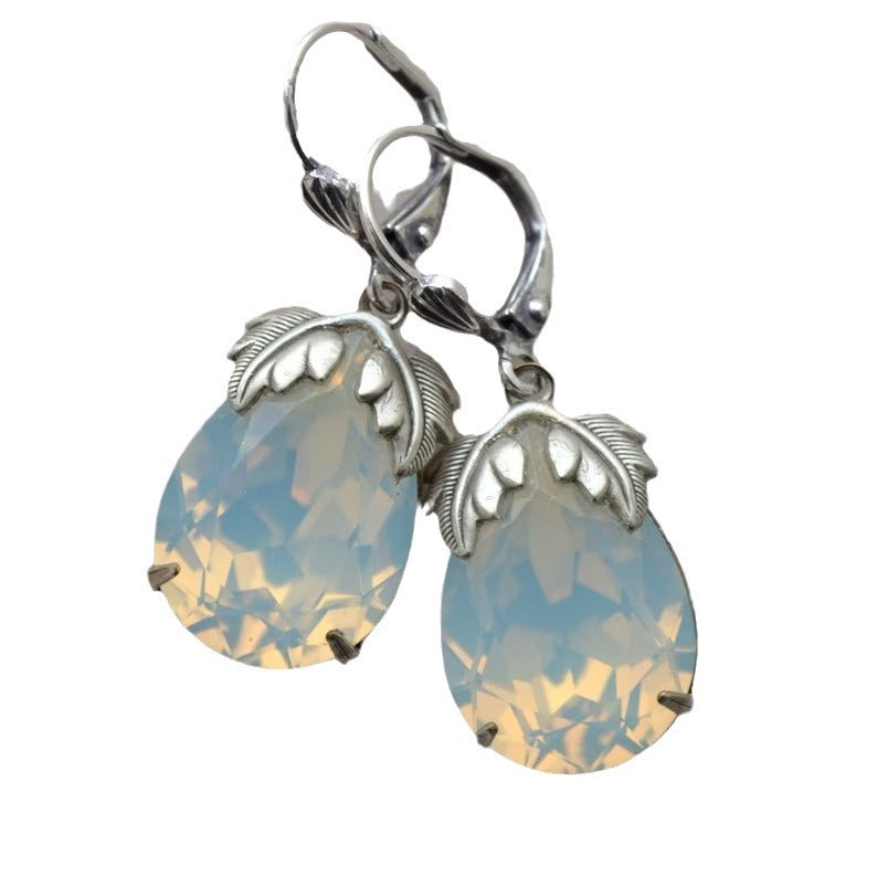 Hurmaava Korvarengas jokaiseen tilaisuuteen