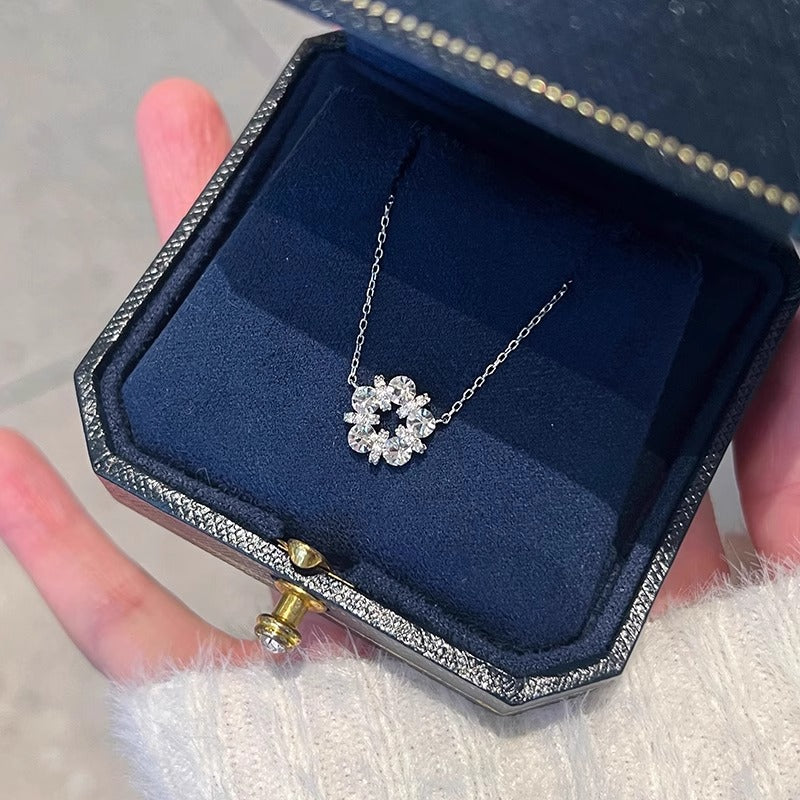 Kaunis Kaulakoru ainutlaatuisella tyylillä