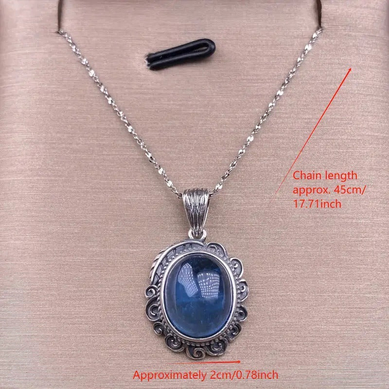 Klassinen Kaulakoru ajattomalla viehätyksellä