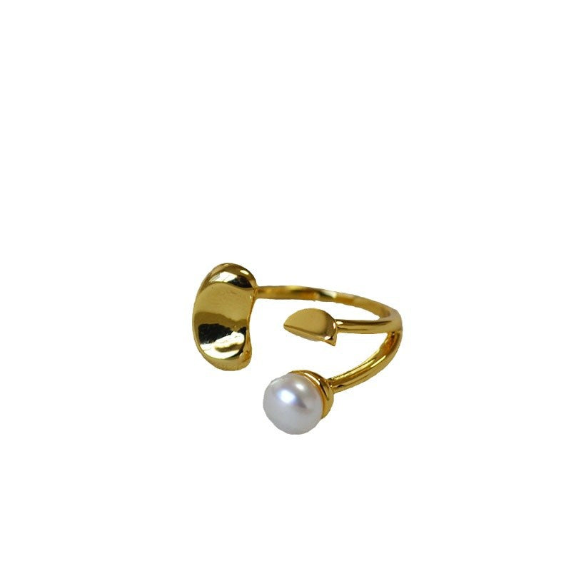 Klassinen Kulta Sormus ajattomalla viehätyksellä