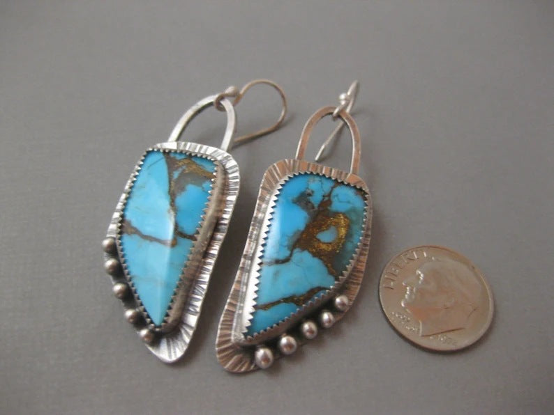 Hurmaava Korvarengas jokaiseen tilaisuuteen