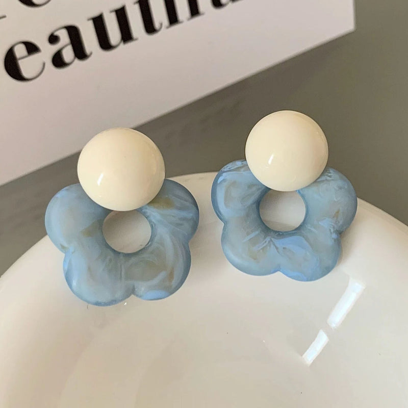 Hurmaava Korvarengas jokaiseen tilaisuuteen