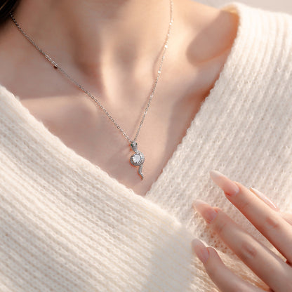 Herkkä käsityö Kaulakoru