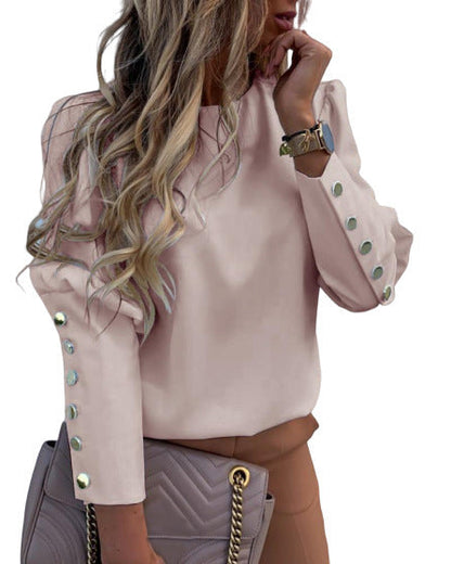 Classic Vintage Blouse with a Flattering Fit