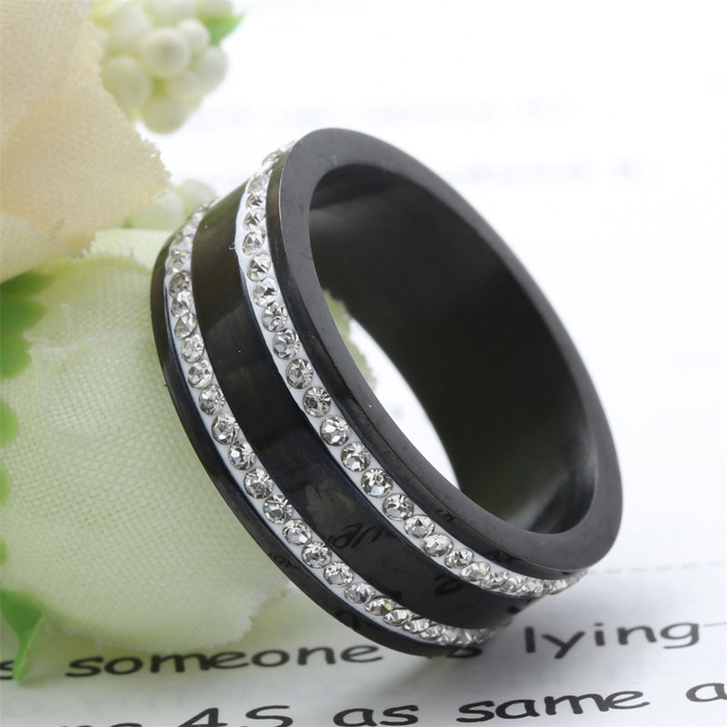 Kaunis Sormus ainutlaatuisella tyylillä