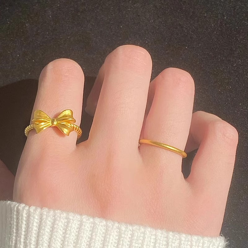 Hurmaava Sormus jokaiseen tilaisuuteen