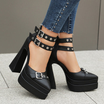 Kauniisti Valmistetut Ortopediset Sandaalit