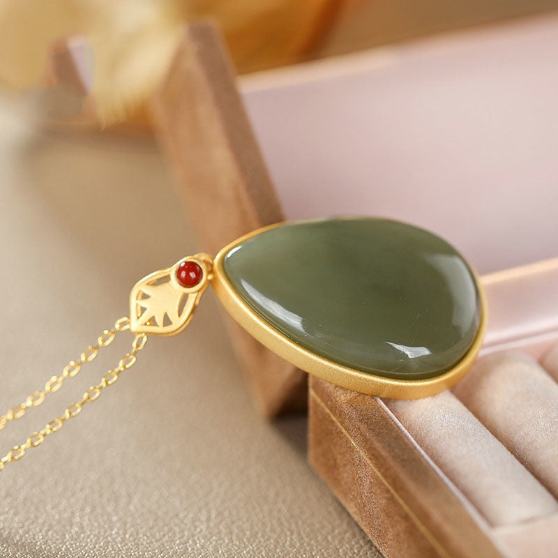 Romanttinen Kulta Kaulakoru erityisiin hetkiin