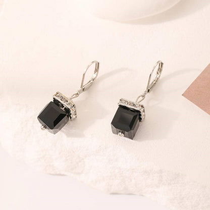 Hurmaava Helmi Korvarengas jokaiseen tilaisuuteen