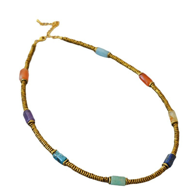 Klassinen Kaulakoru ajattomalla viehätyksellä